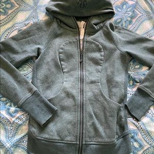 LULULEMON SCUBA HOODIE SIZE 4
